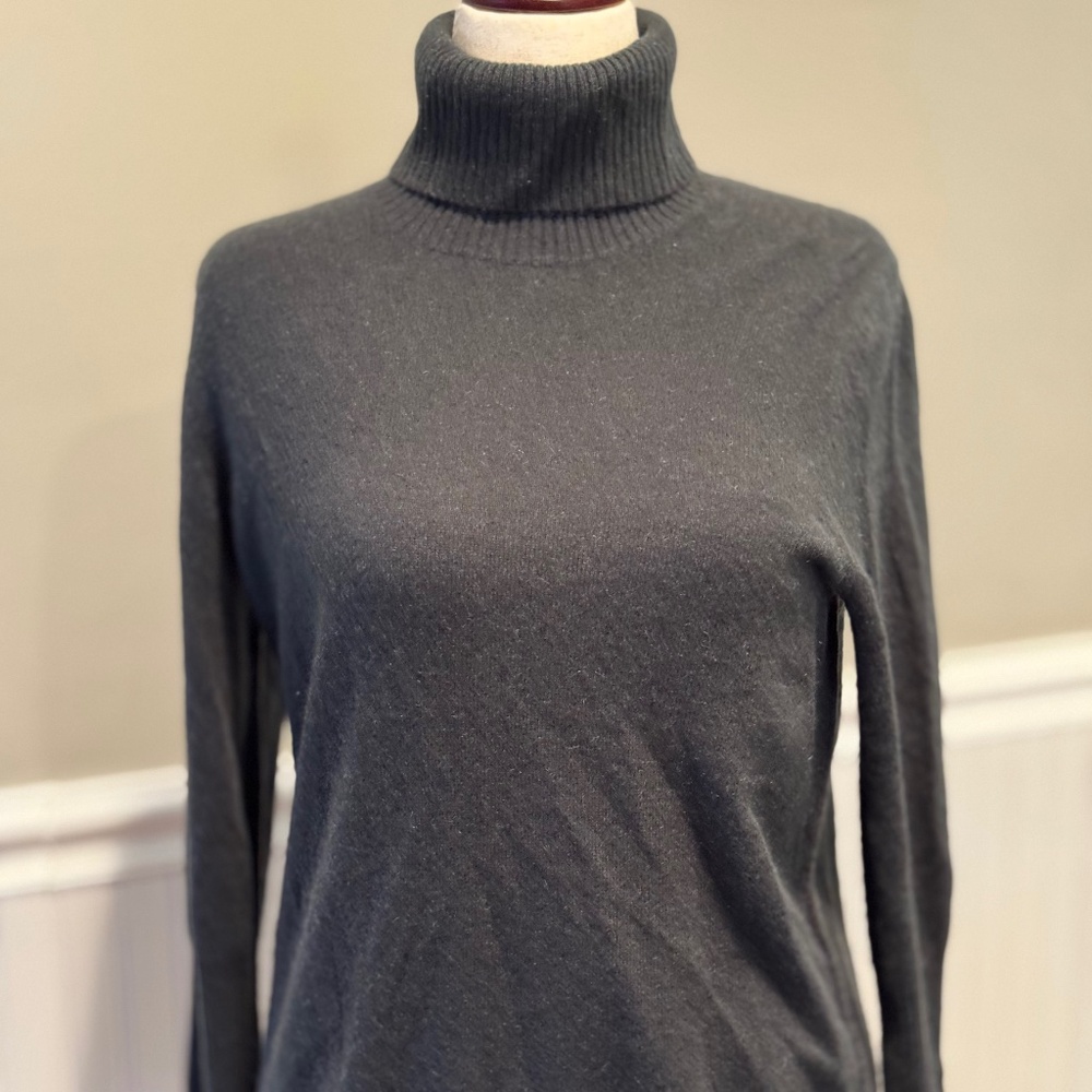 Aqua army green cashmere turtleneck